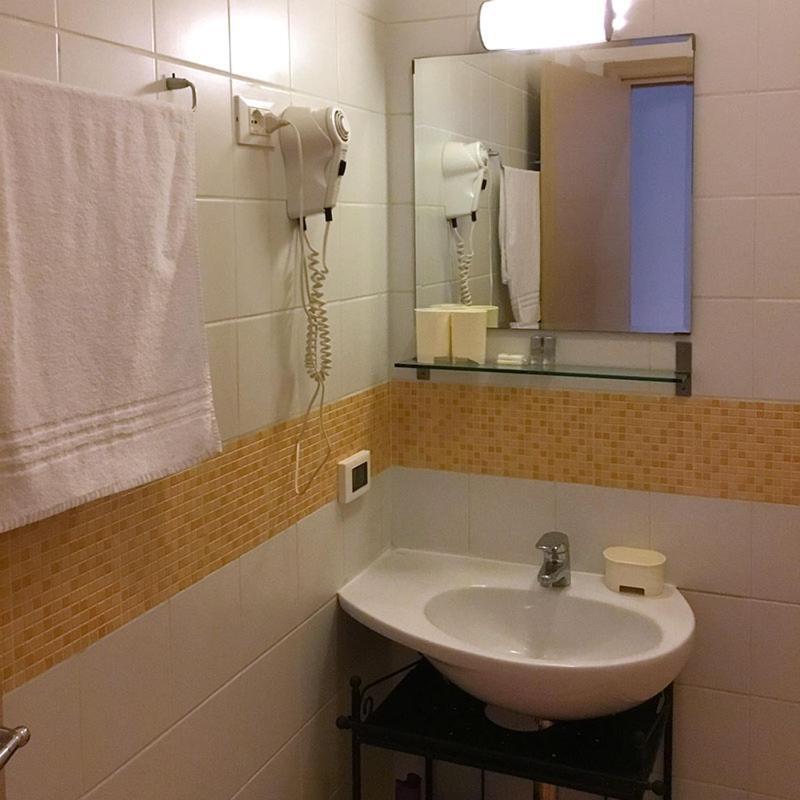 Ale&Andrea Apartments Blu & Lilla Ρώμη Εξωτερικό φωτογραφία