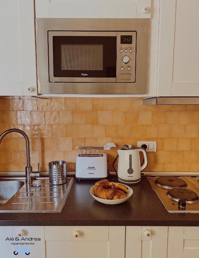 Ale&Andrea Apartments Blu & Lilla Ρώμη Εξωτερικό φωτογραφία