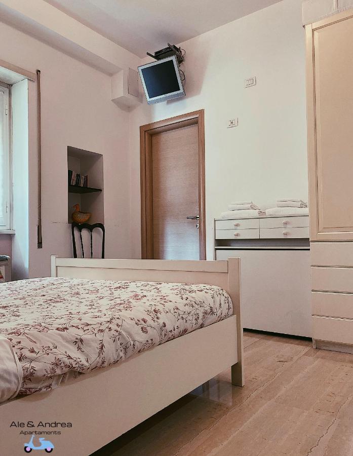 Ale&Andrea Apartments Blu & Lilla Ρώμη Εξωτερικό φωτογραφία